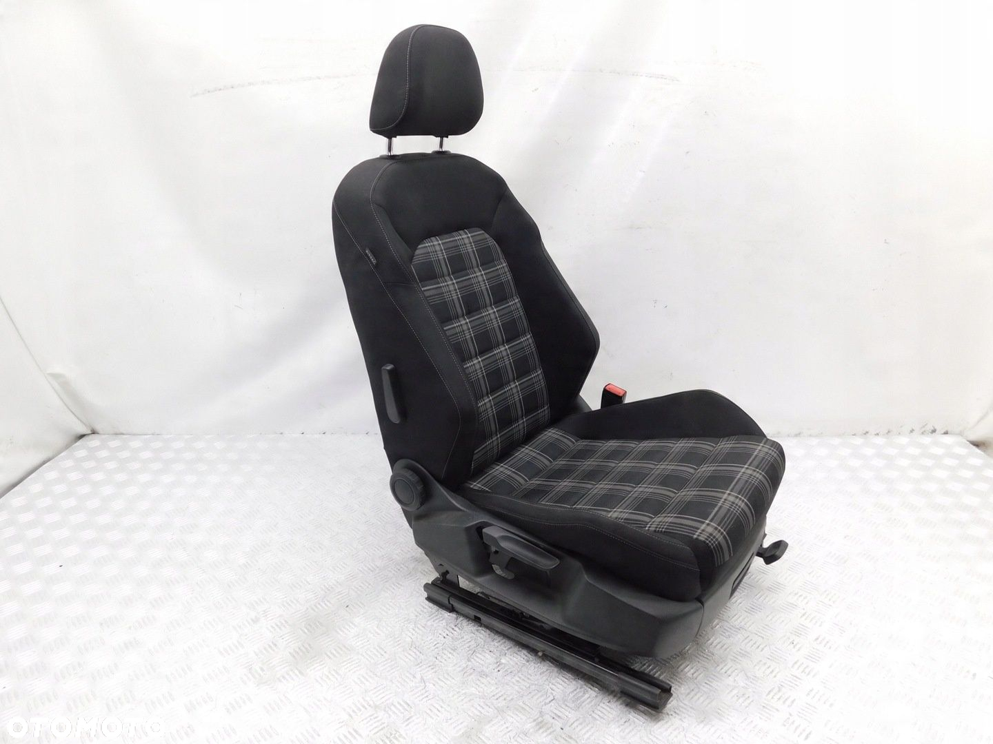 FOTELE komplet KANAPA BOCZKI - VW GOLF VI GTI 5d - 6