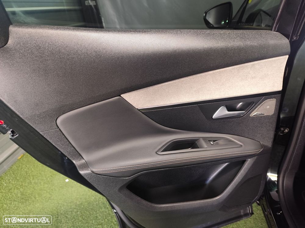 Peugeot 3008 1.2 PureTech GT Pack EAT8 - 34