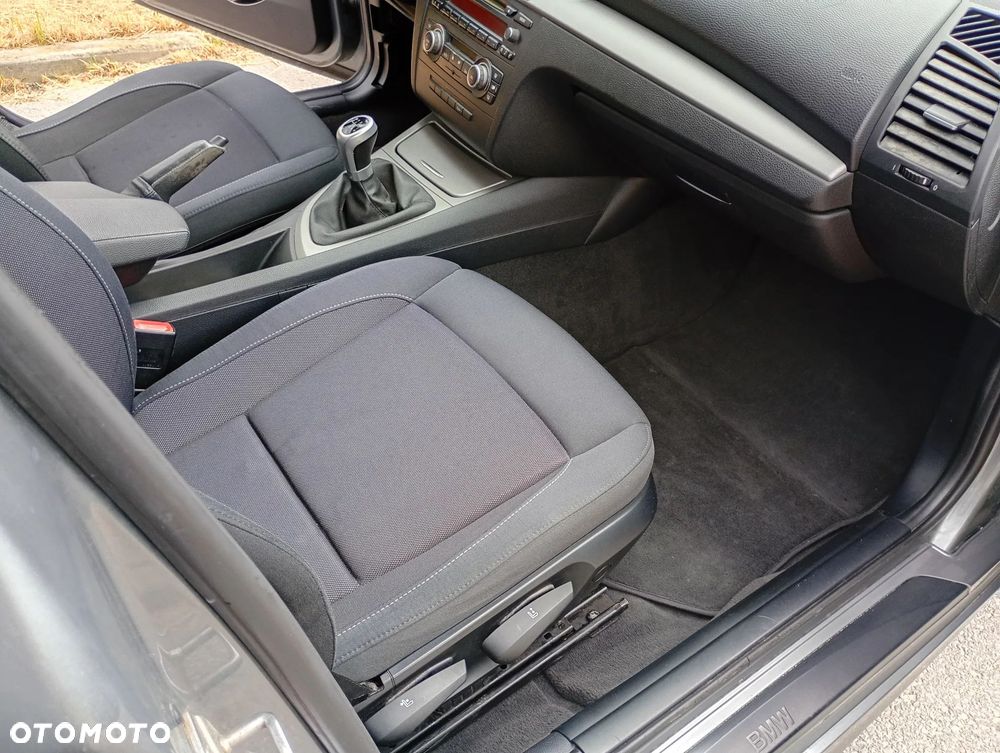 BMW Seria 1 118d DPF Edition Lifestyle - 17