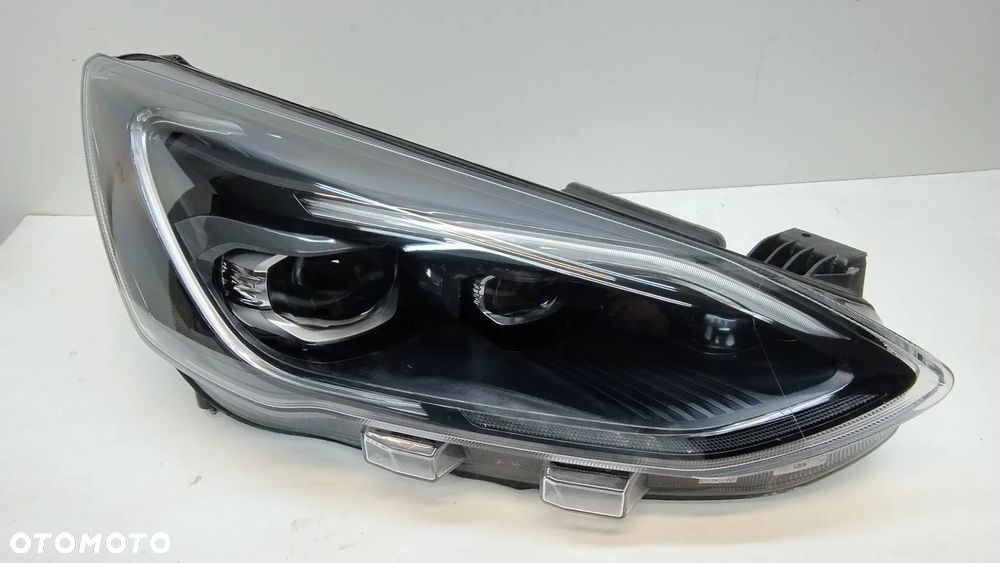 Lampa prawa przód FORD FOCUS MK4 FULL LED