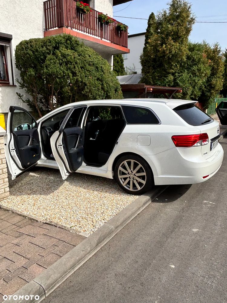 Toyota Avensis 2.0 Prestige EU5 MS - 11