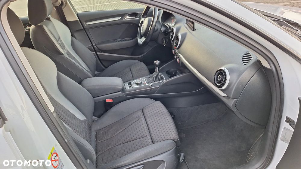 Audi A3 Sportback 1.6 TDI Attraction - 7