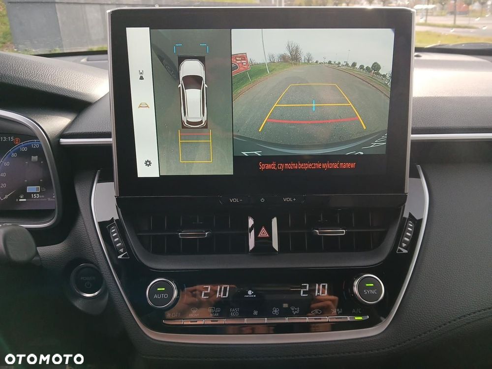 Toyota Corolla Cross 2.0 Hybrid Executive - 31