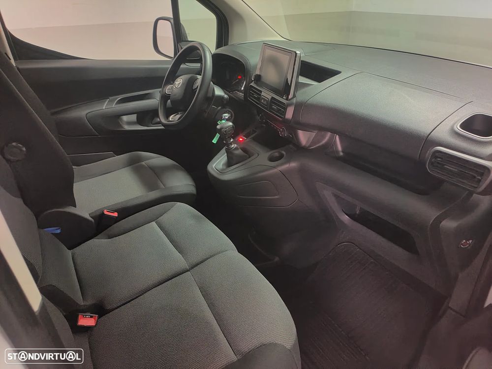 Toyota Proace City 1.5D L2 Exclusive - 8