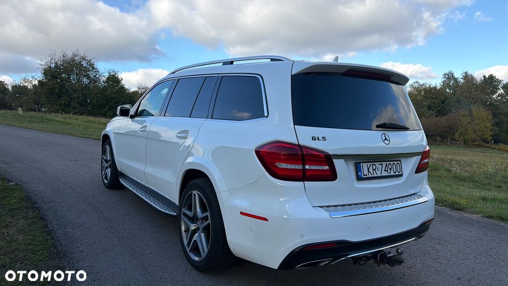 Mercedes-Benz GLS - 15