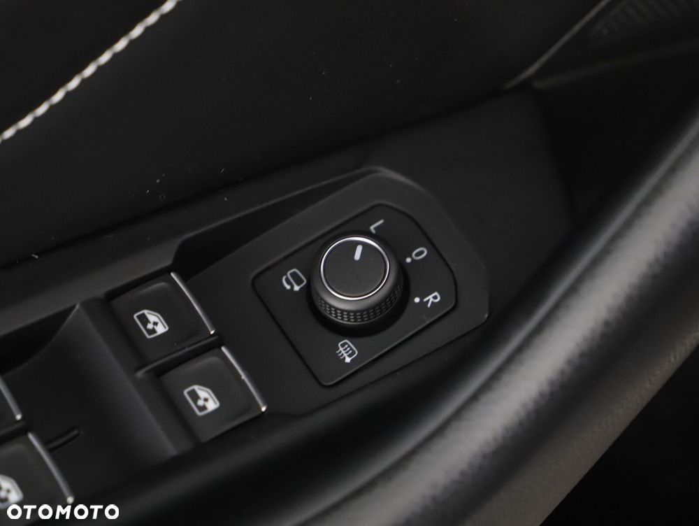 Volkswagen Passat Alltrack - 23