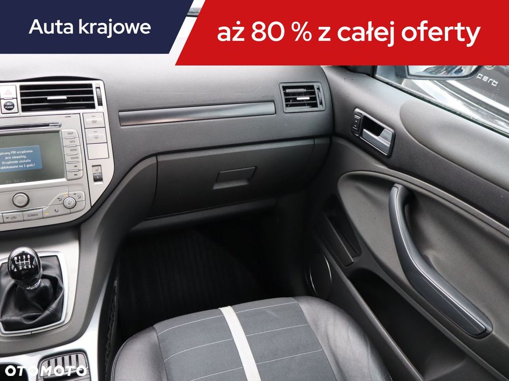 Ford Kuga - 10