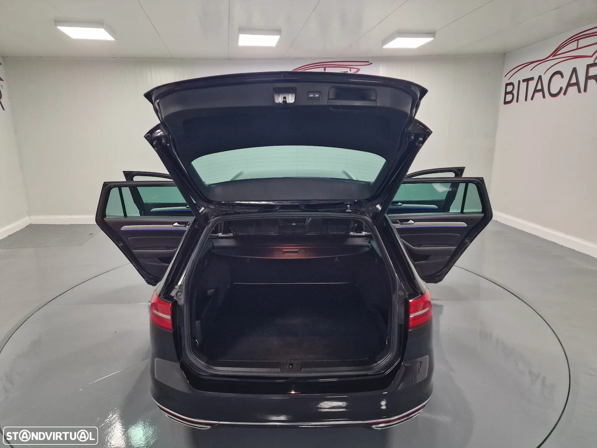 VW Passat Variant 1.4 TSI GTE Plug-in - 32