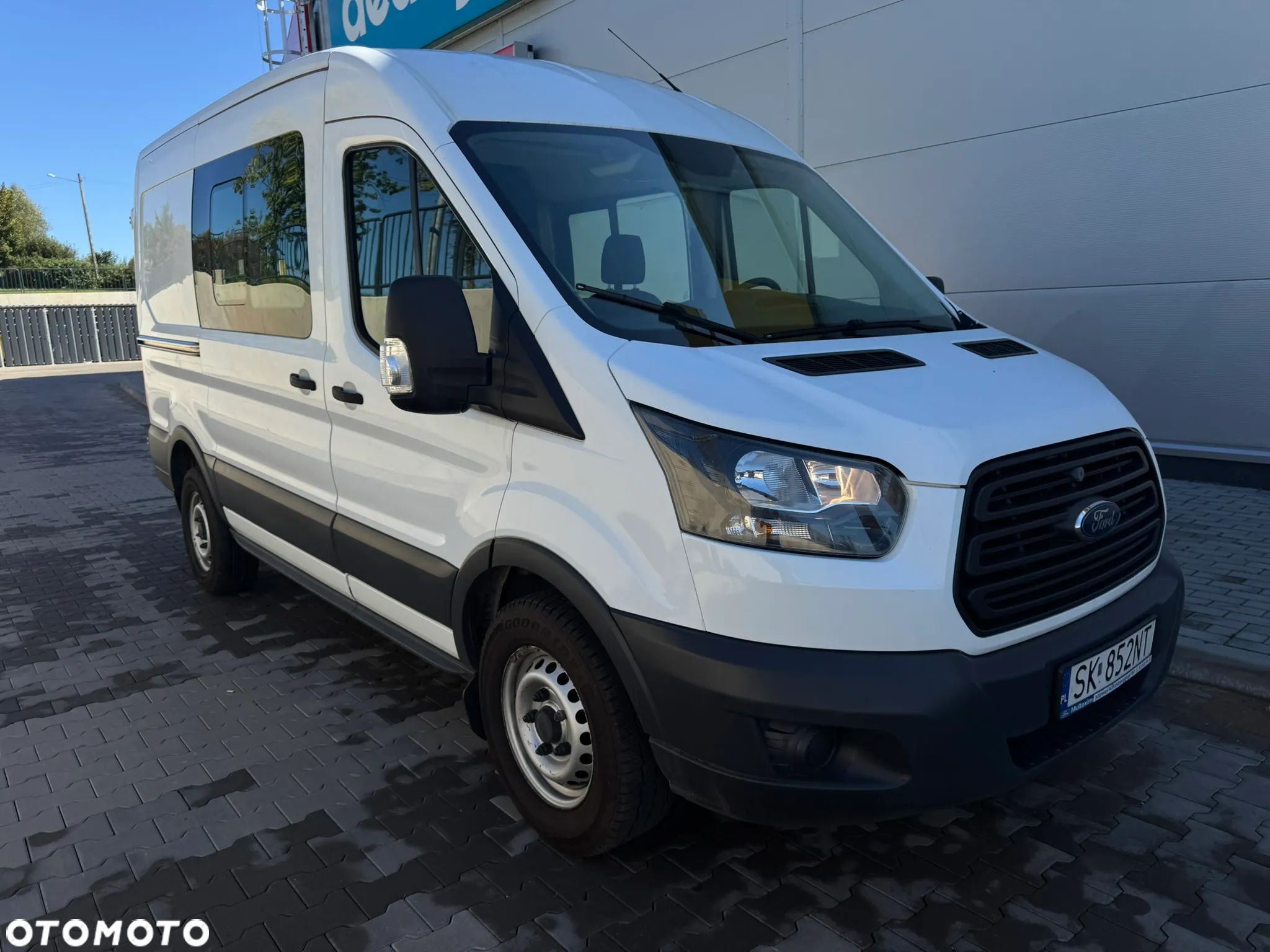 Ford Transit - 1