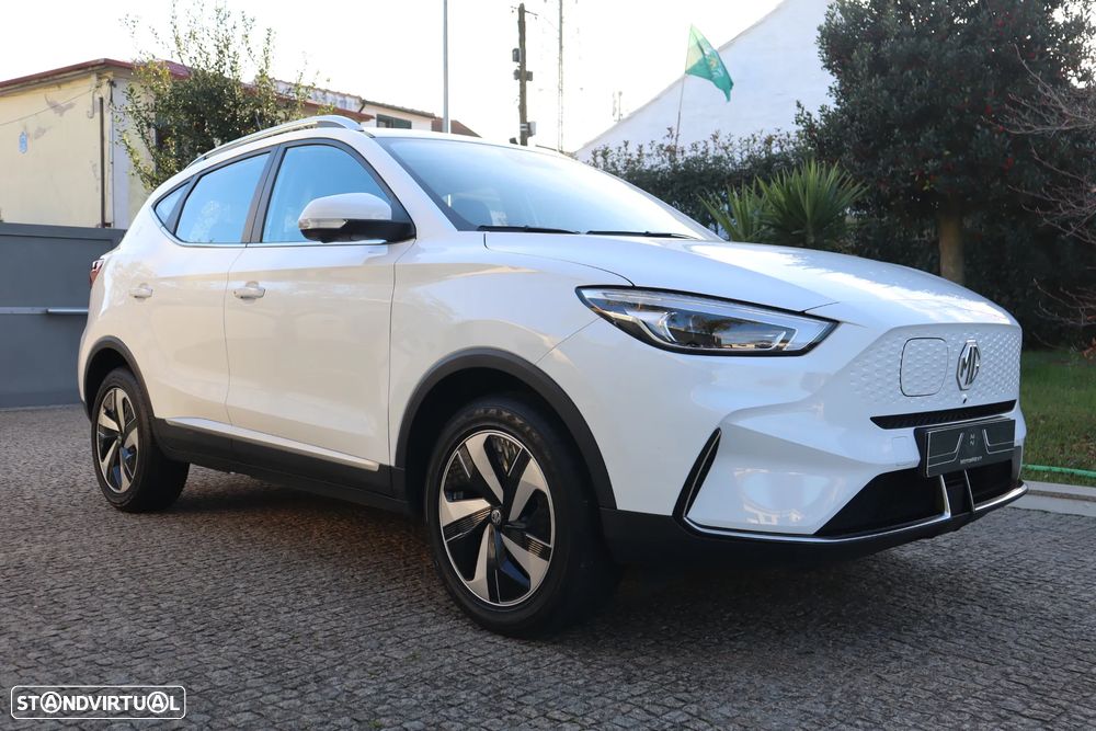 MG ZS EV 72.6 kWh Luxury - 2
