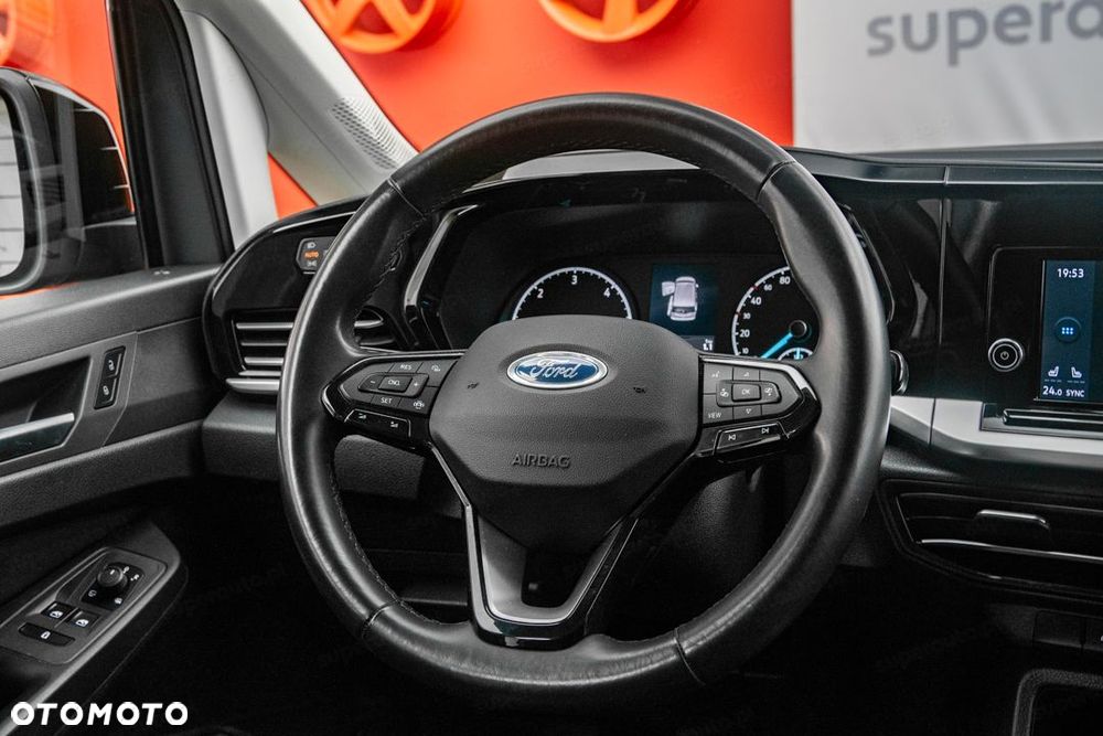 Ford Tourneo Connect Grand - 22