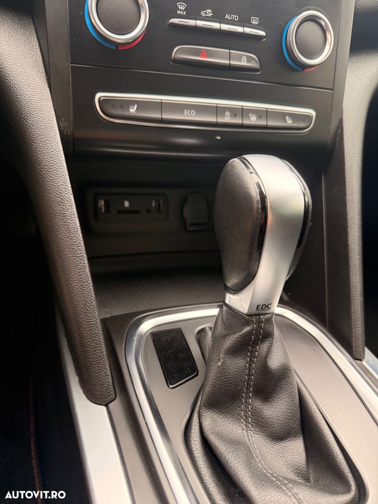 Renault Megane - 11