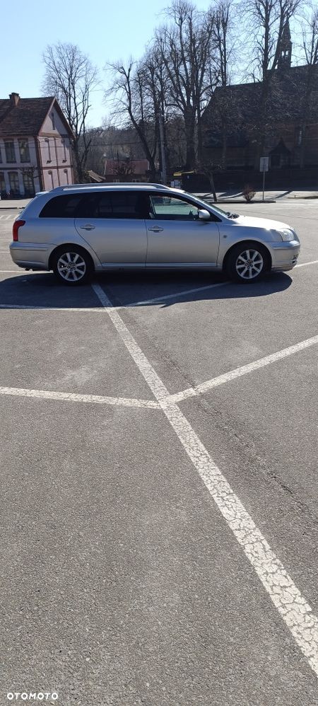 Toyota Avensis - 7