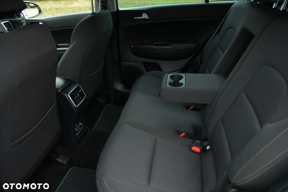 Kia Sportage 1.6 GDI 2WD Dream-Team Edition - 23