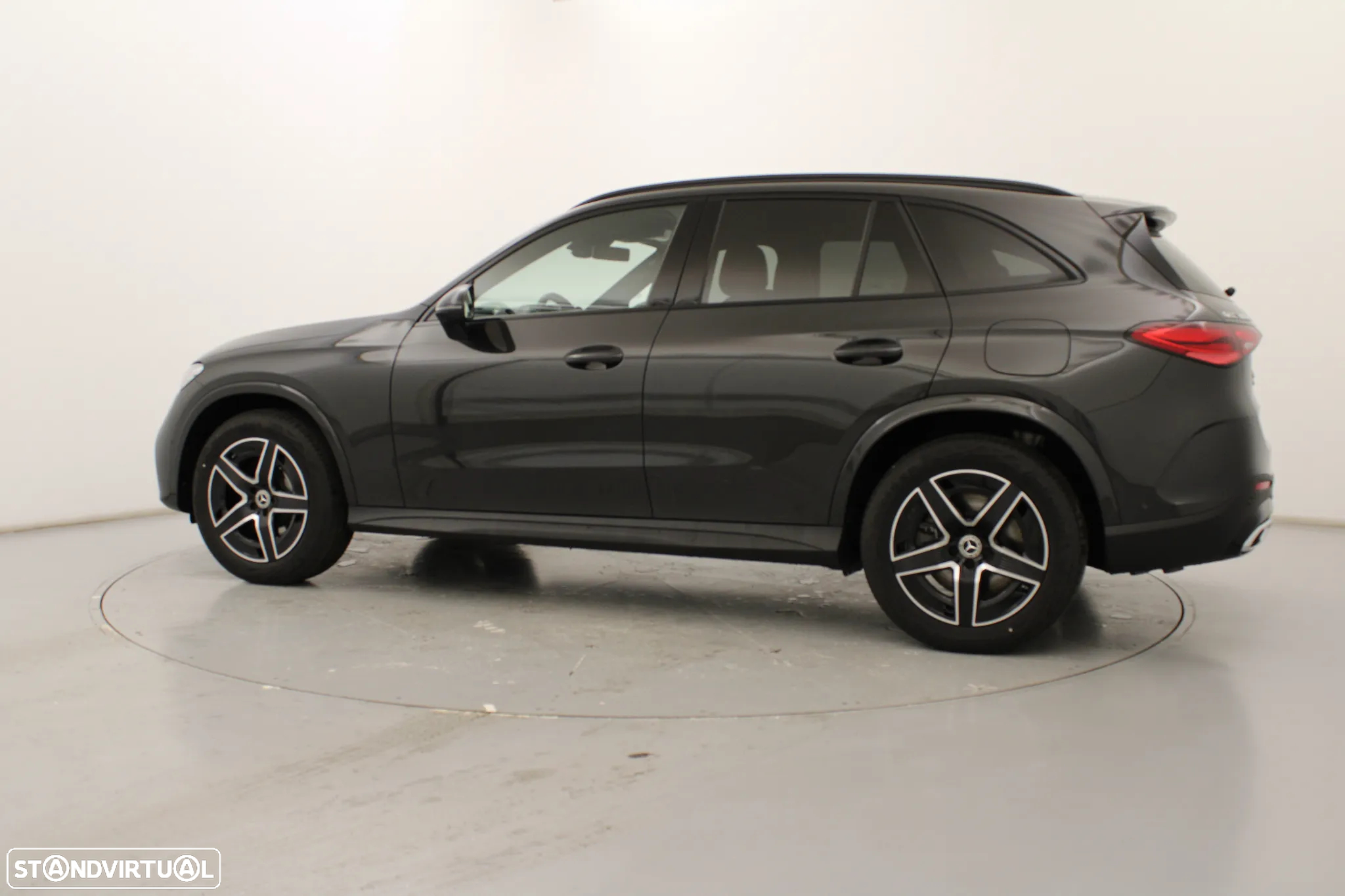 Mercedes-Benz GLC 300 de 4Matic - 11