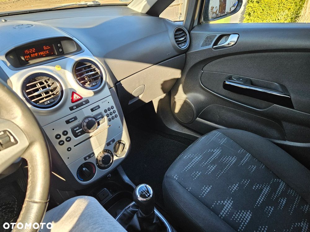 Opel Corsa 1.4 16V ecoFLEX Start-Stop Satellite - 19