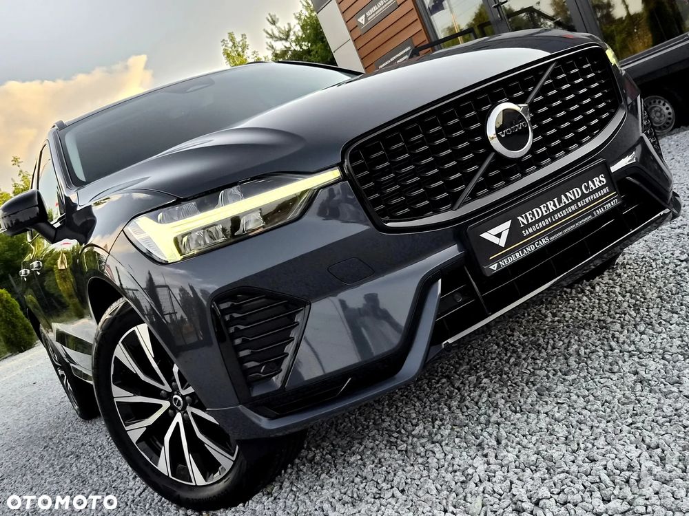 Volvo XC 60 B4 D Plus Dark - 4