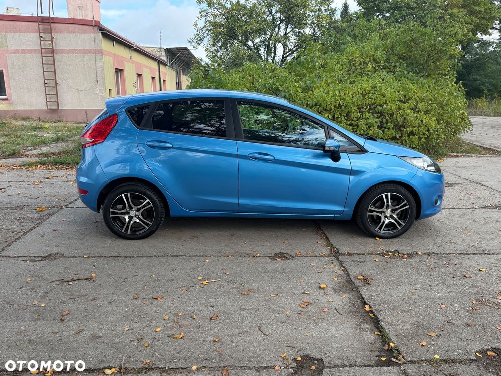 Ford Fiesta 1.25 Ambiente - 8