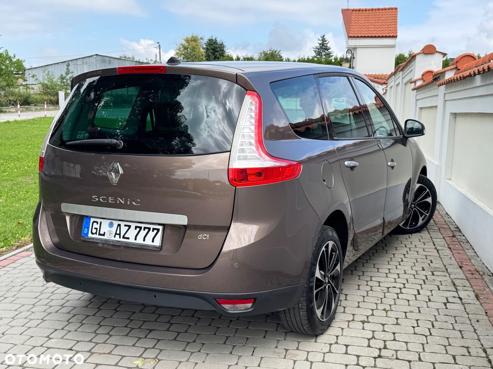 Renault Grand Scenic - 9