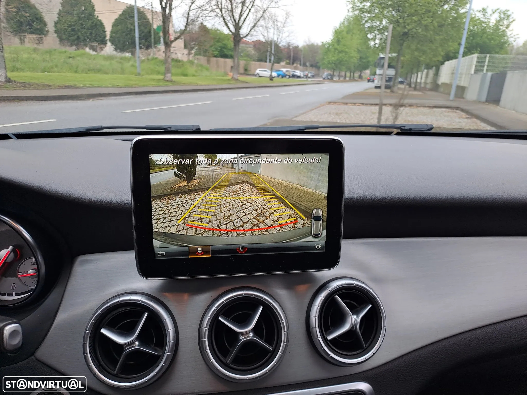 Mercedes-Benz CLA 220 d Shooting Brake AMG Line Aut. - 14