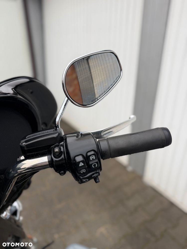 Harley-Davidson Touring Electra Glide - 24