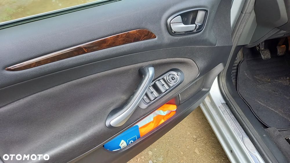 Ford Mondeo 2.0 TDCi Ghia X - 10