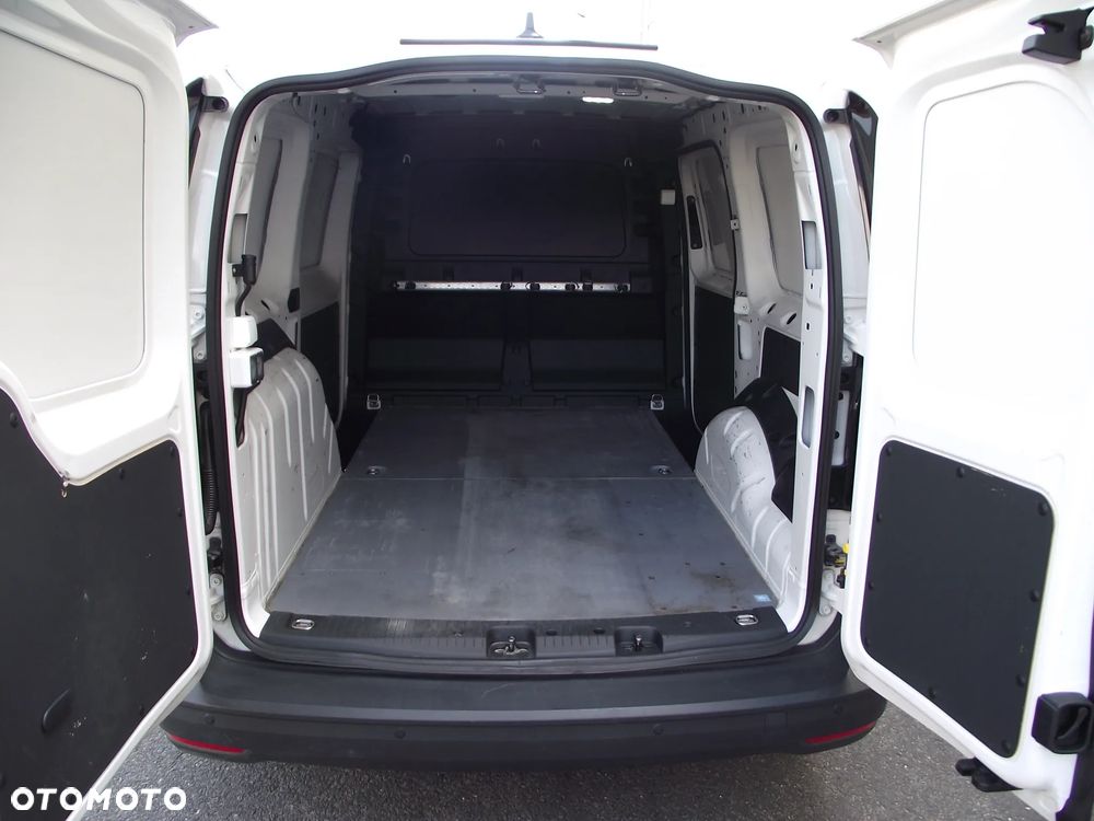 Volkswagen CADDY MAXI - 18
