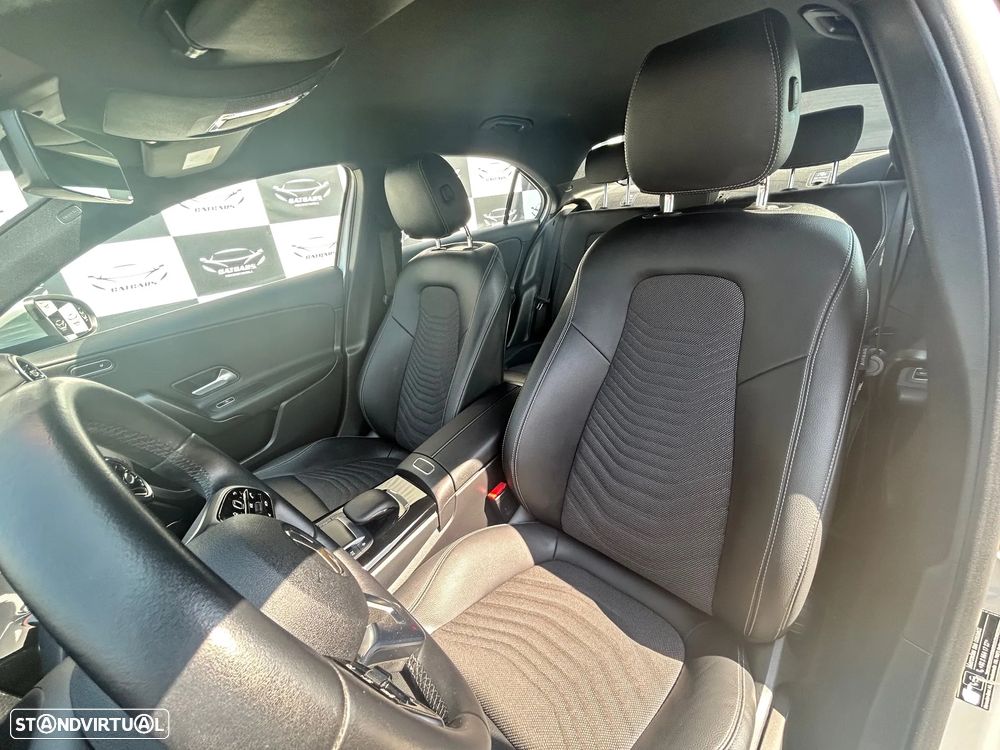 Mercedes-Benz A 180 Limousine d Business Solutions Frota Aut. - 13