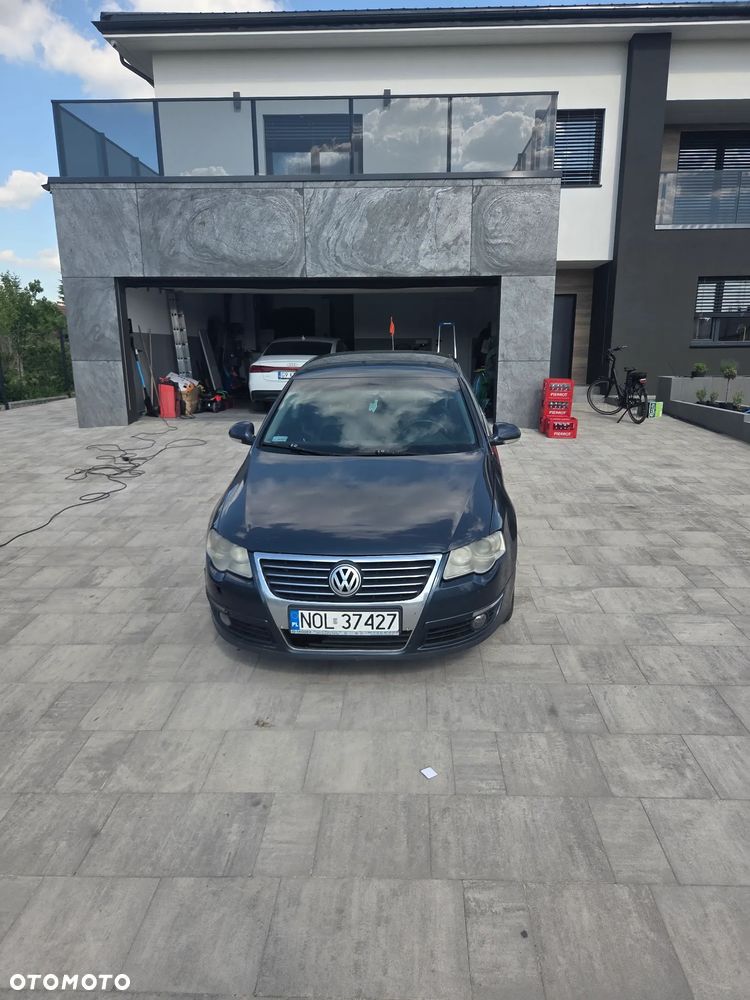 Volkswagen Passat 2.0 TDI Highline DSG - 4
