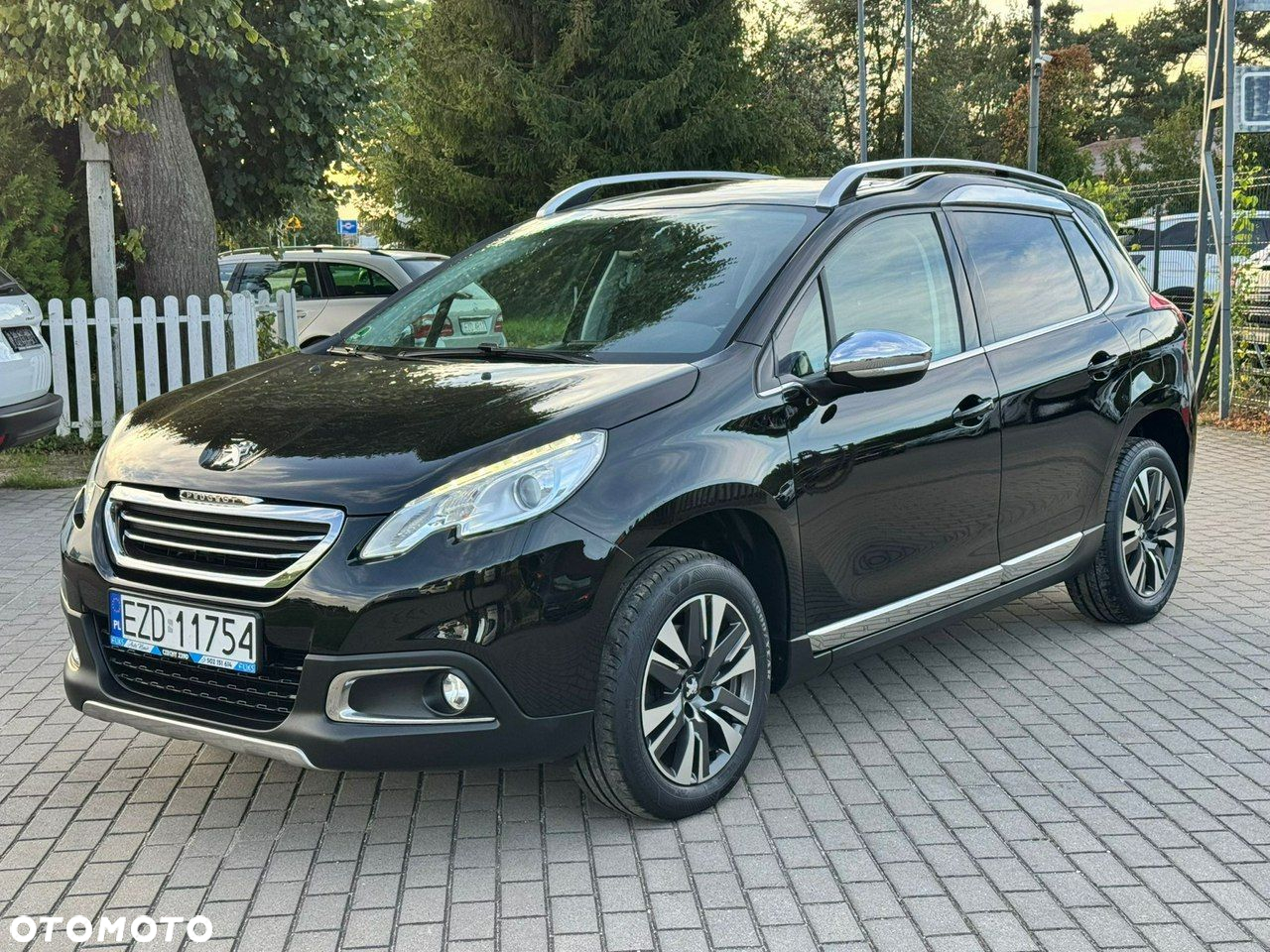 Peugeot 2008 120 VTI Allure - 16