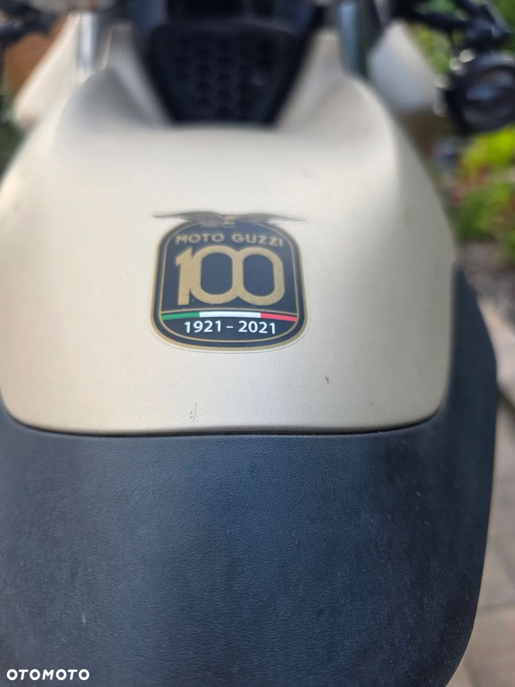 Moto Guzzi V85 - 5