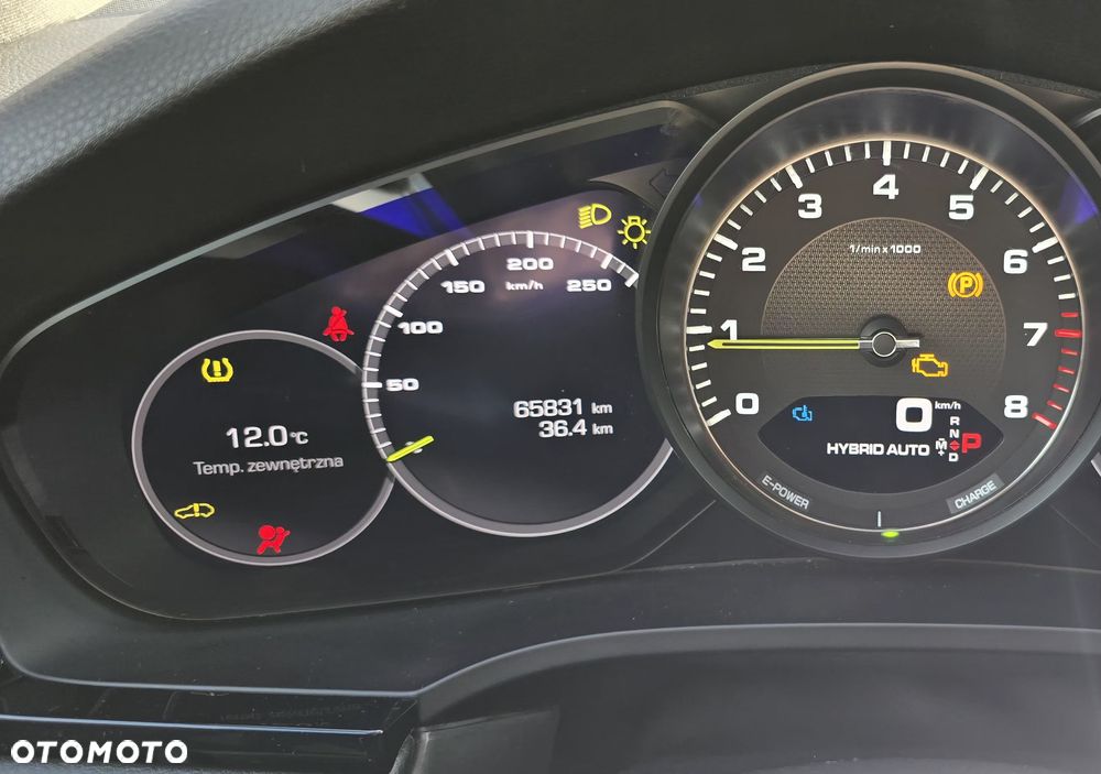 Porsche Cayenne - 10