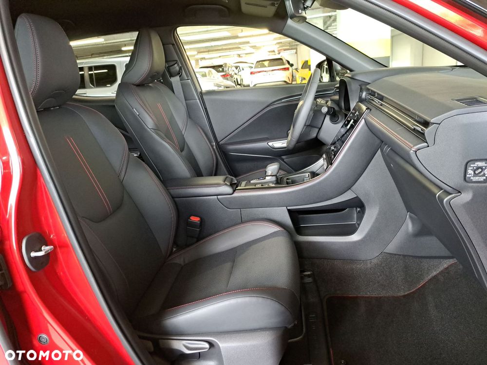 Lexus LBX 1.5 Hybrid Emotion - 16