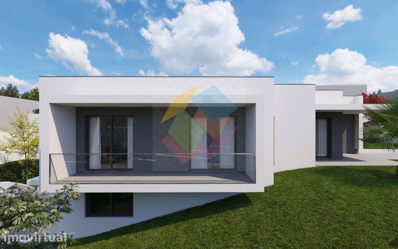 Moradia T3 Térrea Geminada de 3 frentes – Travanca, Santa Maria da - Grande imagem: 4/23