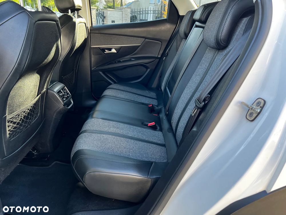 Peugeot 3008 BlueHDi 130 Stop & Start Allure Business-Paket - 29