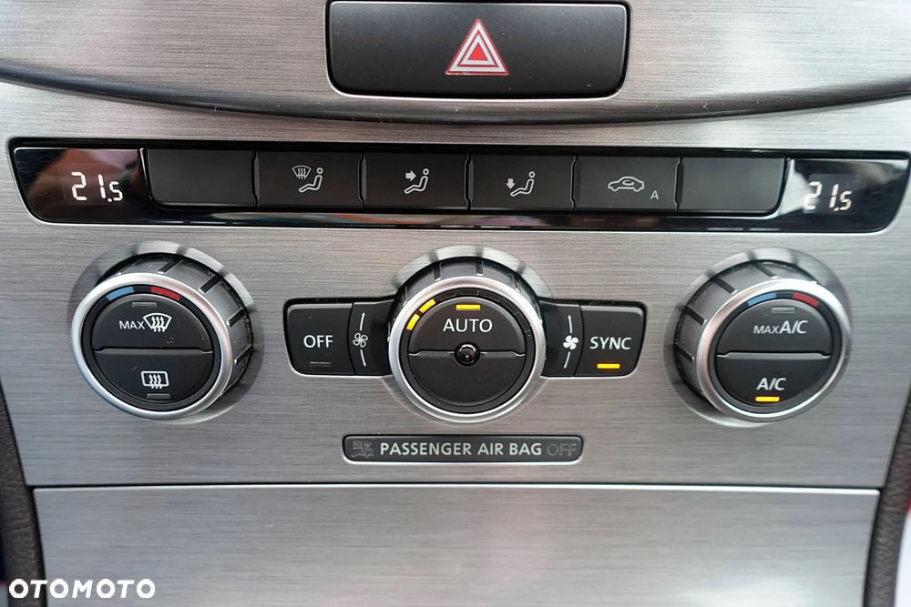 Volkswagen Passat 2.0 TDI DSG BlueMotion Technology Comfortline - 26