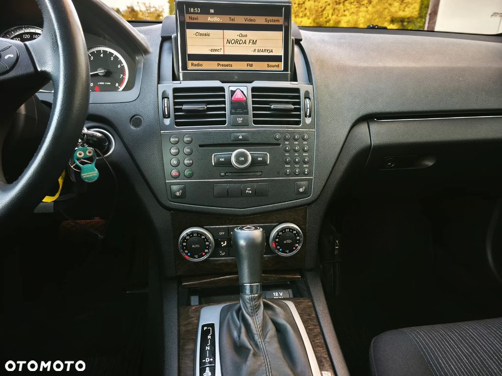 Mercedes-Benz Klasa C 200 (BlueEFFICIENCY) 7G-TRONIC Elegance - 13