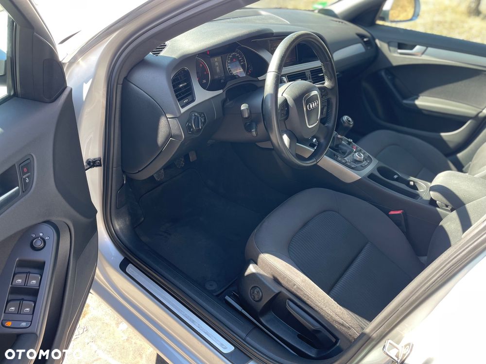 Audi A4 Avant 2.0 TDI DPF Ambition - 13