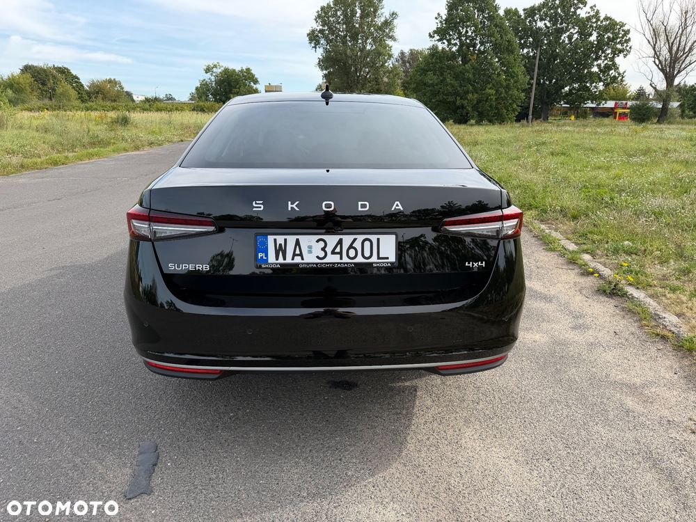 Skoda Superb 2.0 TDI SCR 4x4 L&K DSG - 12