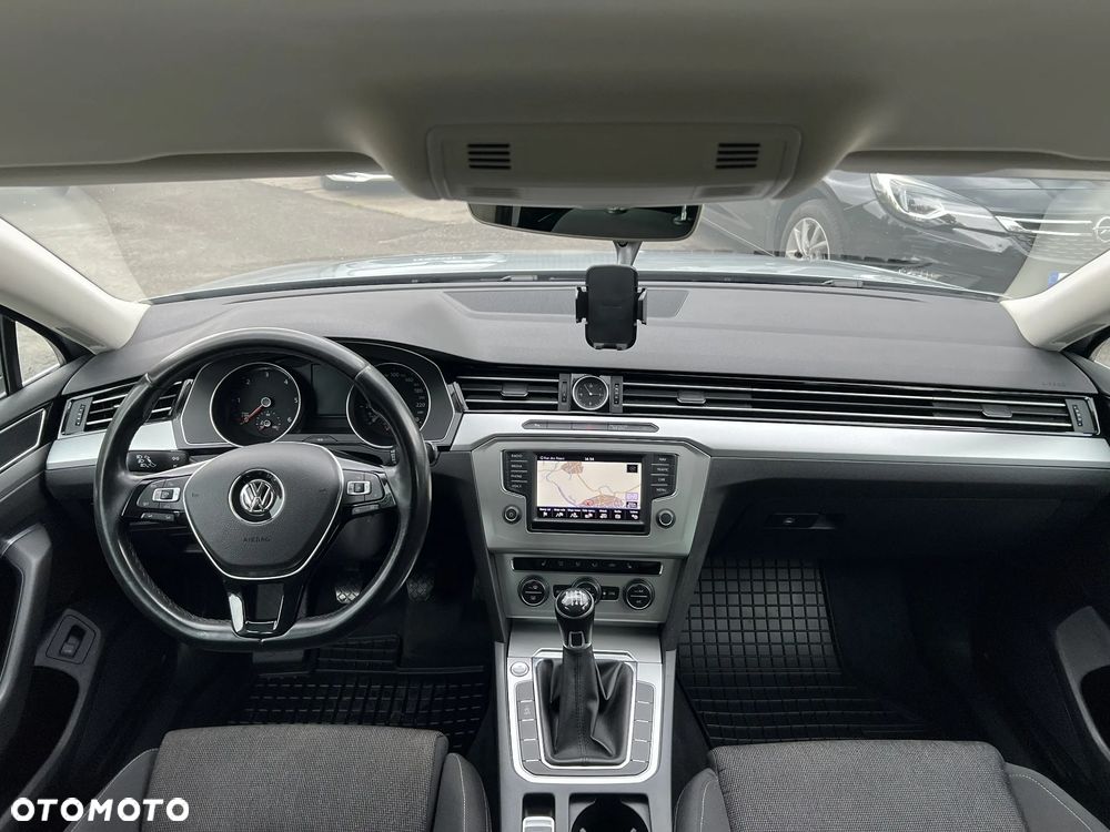 Volkswagen Passat 2.0 TDI BMT Comfortline - 9