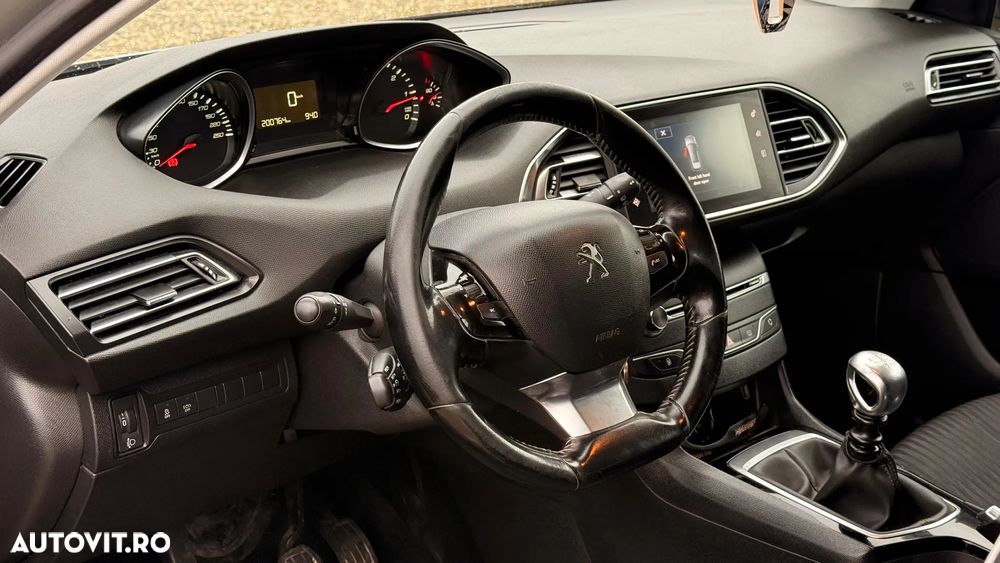 Peugeot 308 SW BlueHDi 120 Stop & Start Style - 10