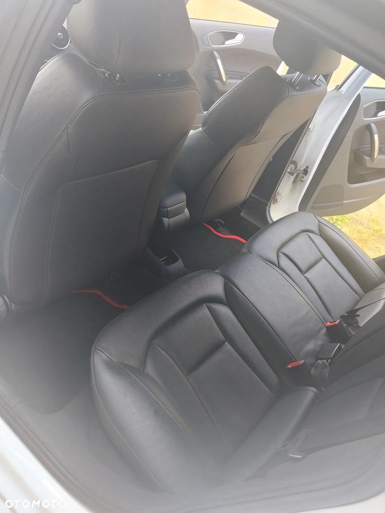 Audi A1 lift 2016 rok ful wersja 1.6 diesel 136 koni - 11