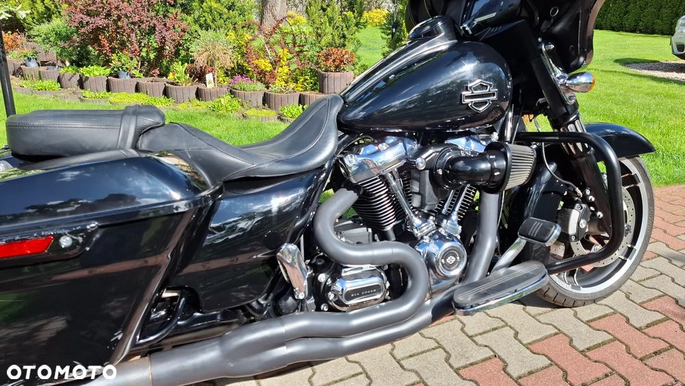 Harley-Davidson Touring Street Glide - 9