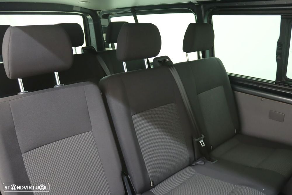 VW Transporter 2.0 TDI L.Business - 12