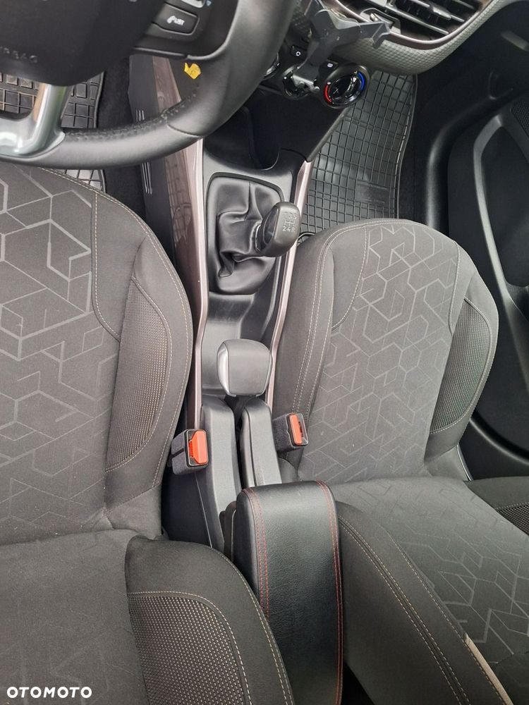 Peugeot 2008 1.6 e-HDi Active S&S - 22