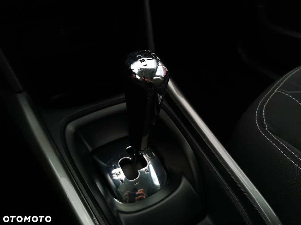 Peugeot 2008 - 6