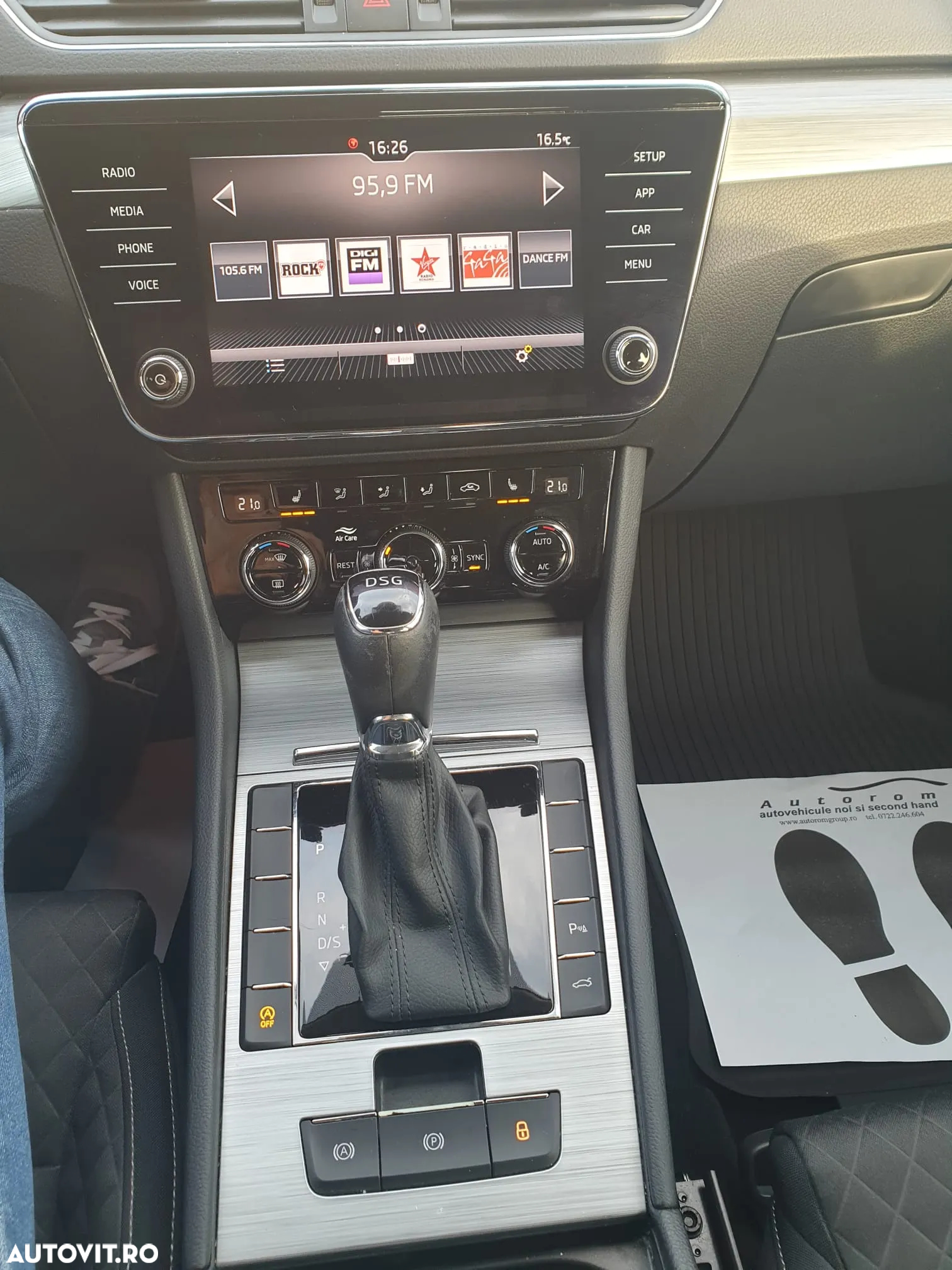 Skoda Superb 2.0 TDI DSG Ambition - 16