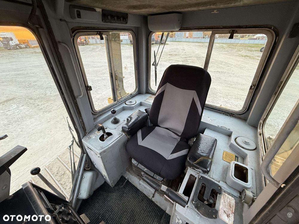 Caterpillar D4H LGP - 18