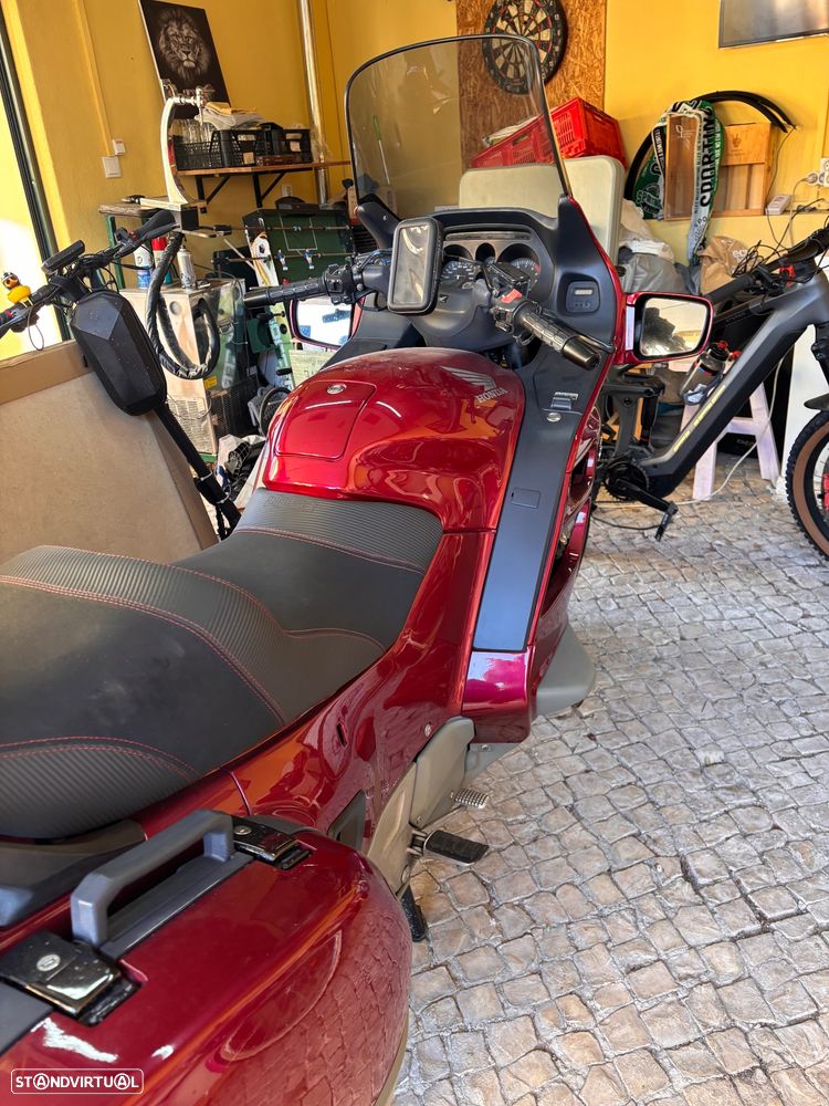 Honda Pan European St 1100 - 4