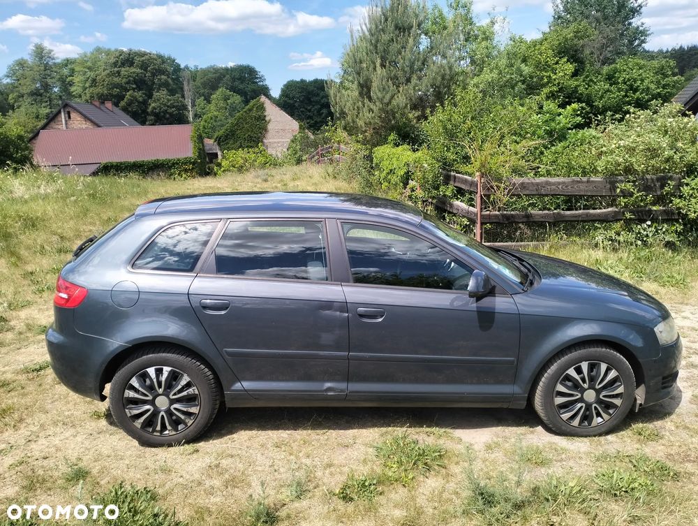 Audi A3 Sportback 2.0 TDI DPF Ambiente - 23